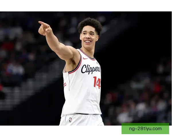 加兰复出战勇士 首秀辅佐小卡 加兰复出战勇士 首秀辅佐小卡